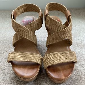 Cork wedge sandals